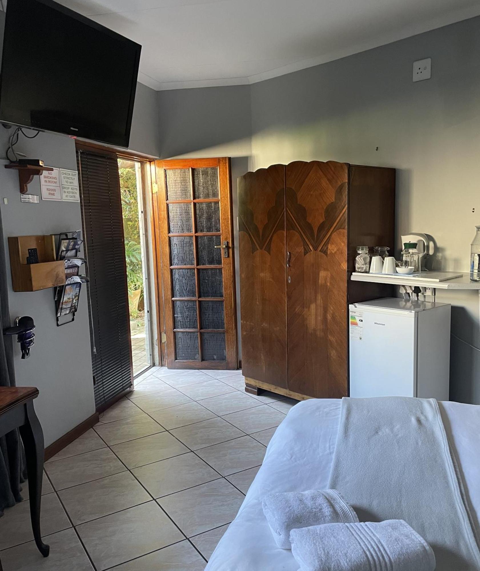 Celtis Lane Guest House Boksburg Esterno foto