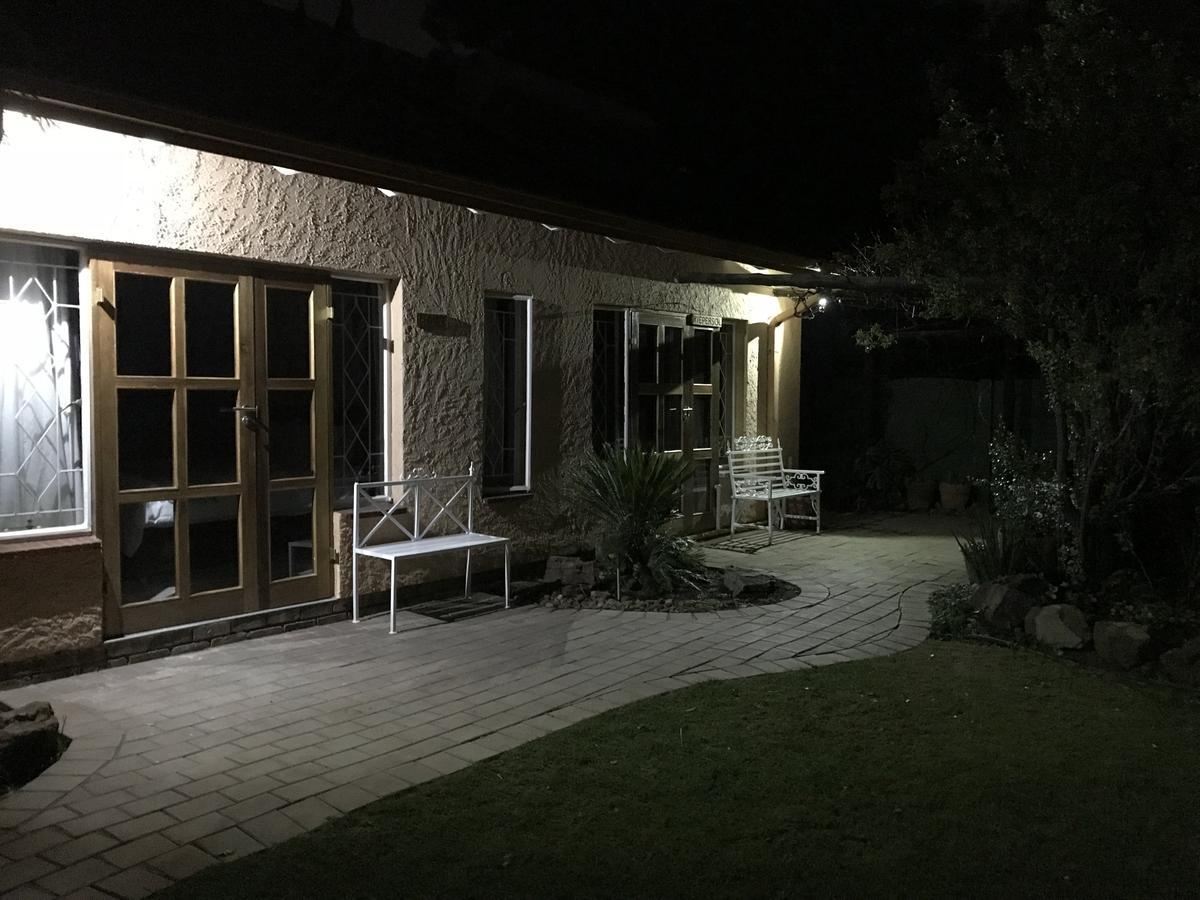Celtis Lane Guest House Boksburg Esterno foto
