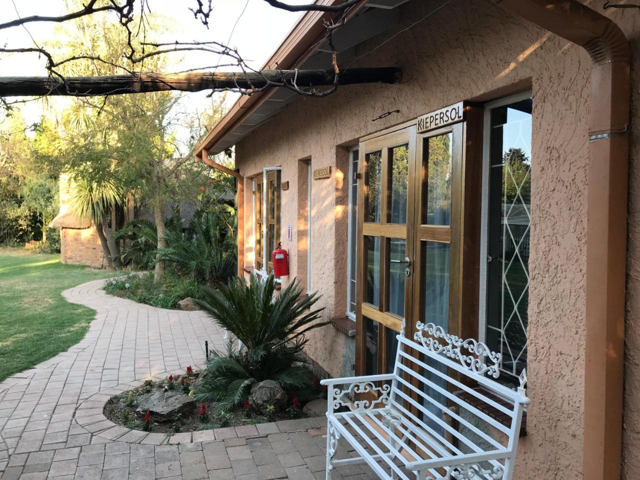 Celtis Lane Guest House Boksburg Esterno foto