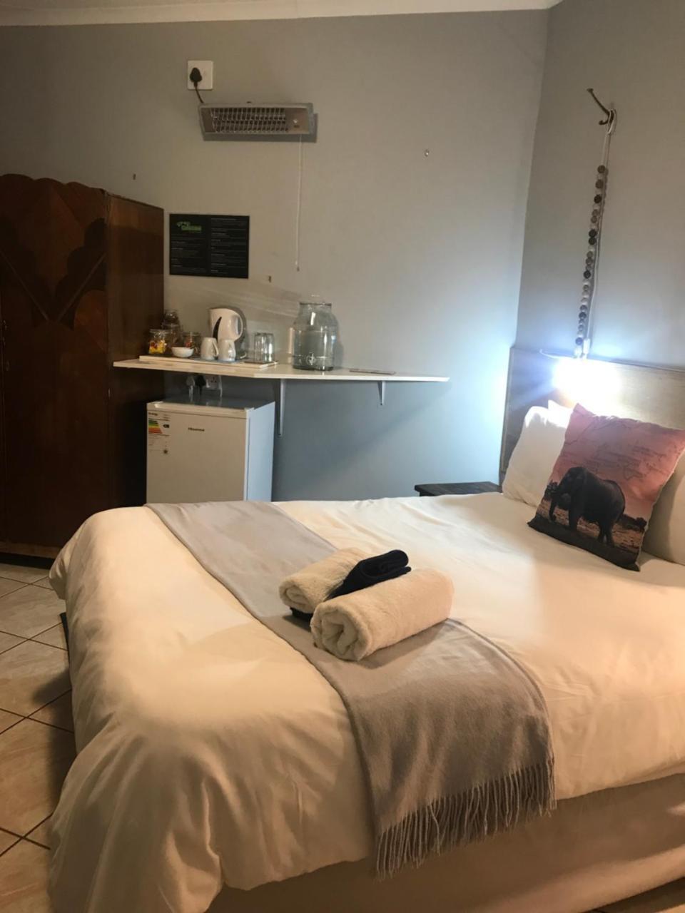 Celtis Lane Guest House Boksburg Esterno foto
